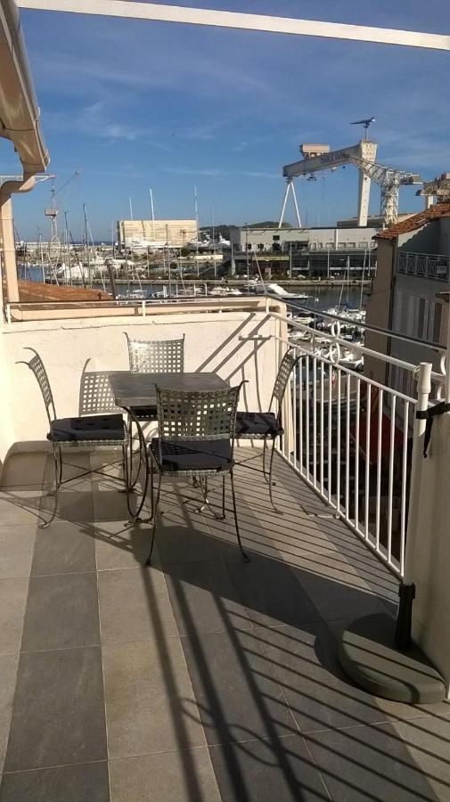 Le Laodis Apartment La Ciotat Luaran gambar